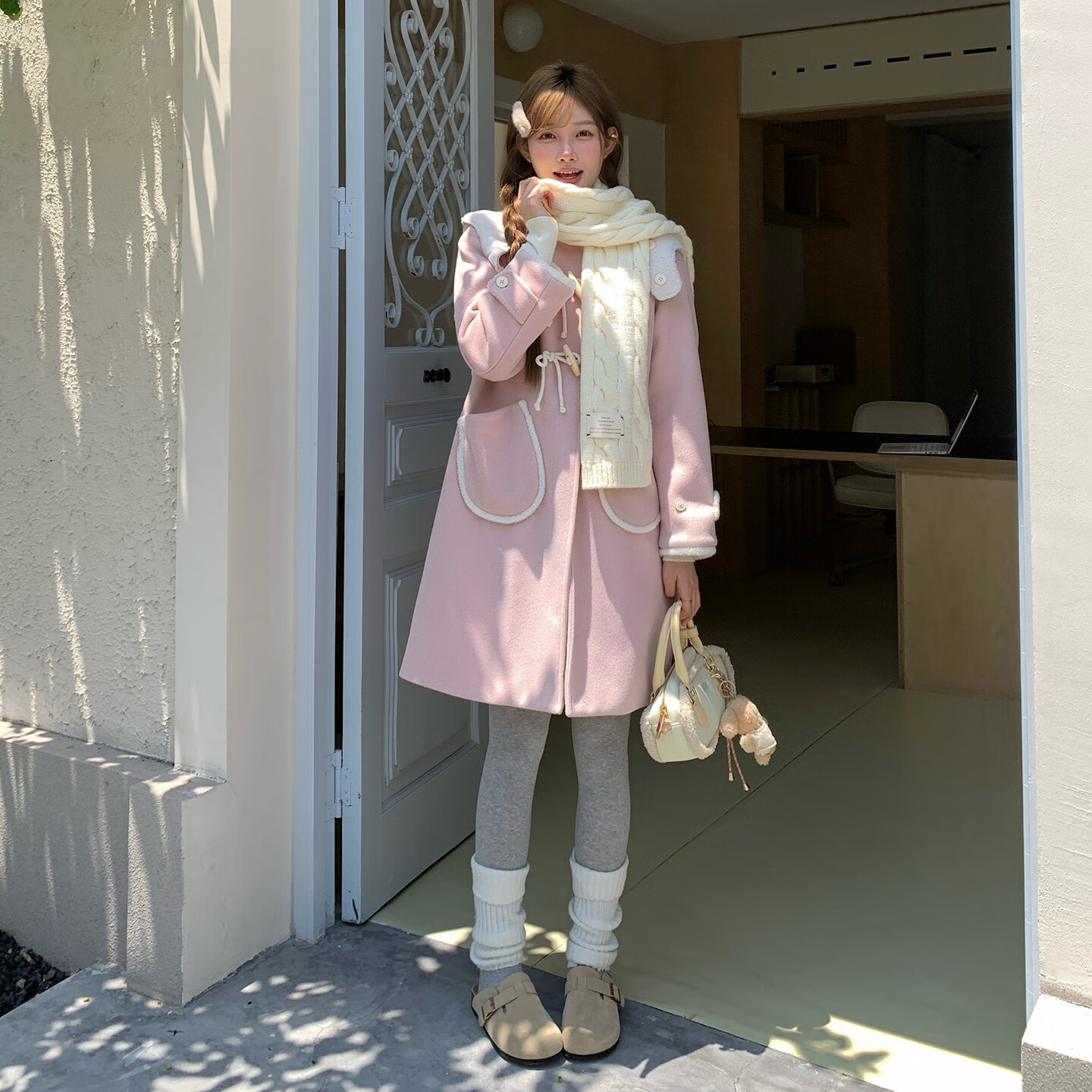 东鲸岁时记秋冬新款毛呢大衣粉色小羊羔女牛角扣长款连帽呢外套东京岁时记jk 中高领打底衫米白色 S 京东折扣/优惠券