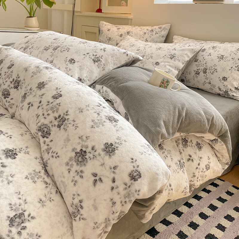 猫人（MiiOW）加厚小清新款牛奶绒床上四件套加绒珊瑚绒床单被套三件套宿舍床品 素雅情调【厚实保暖】 1.5m 床笠款 四件套-200x230cm被套