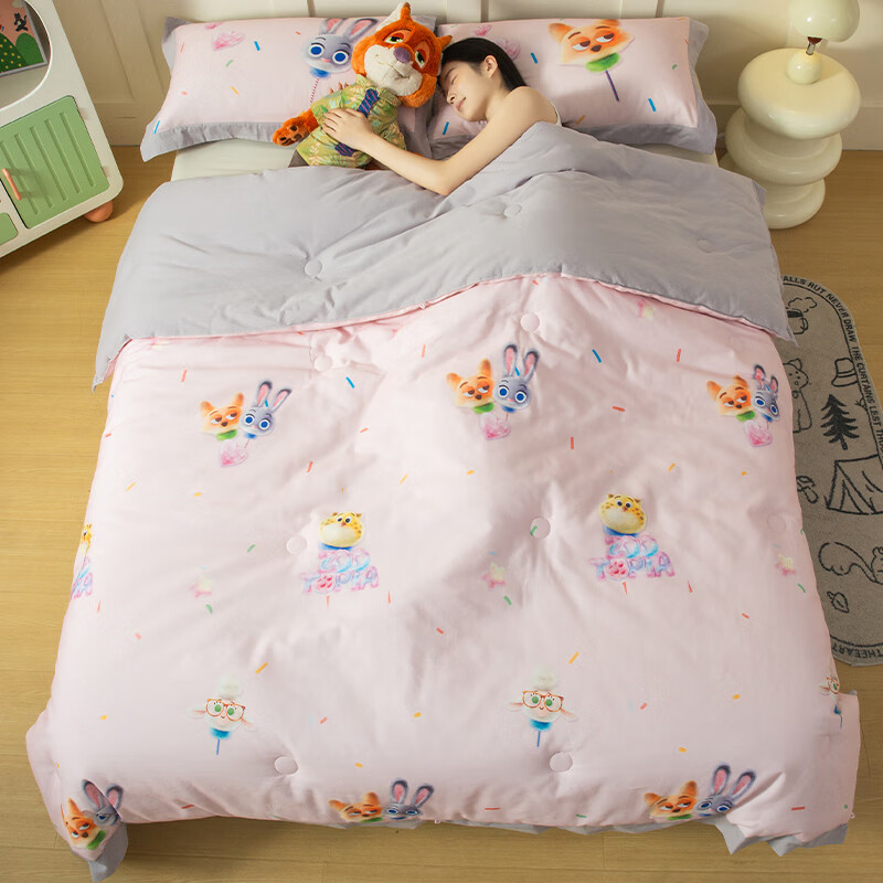雅赞（YAZAN）迪士尼联名款被子秋冬疯狂动物城联名可水洗羽丝棉内胆亲肤免被套 迪士尼-棒棒糖（纯棉磨毛） 春秋标准被200*230cm（约重5.2斤 适用15-25℃）