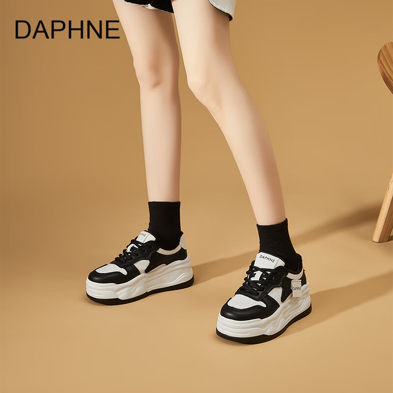 达芙妮厚底保暖加绒小白鞋女2025秋冬新款百搭增高松糕休闲防滑板鞋 白黑色加绒款 【保暖加绒-秋冬百搭】 36