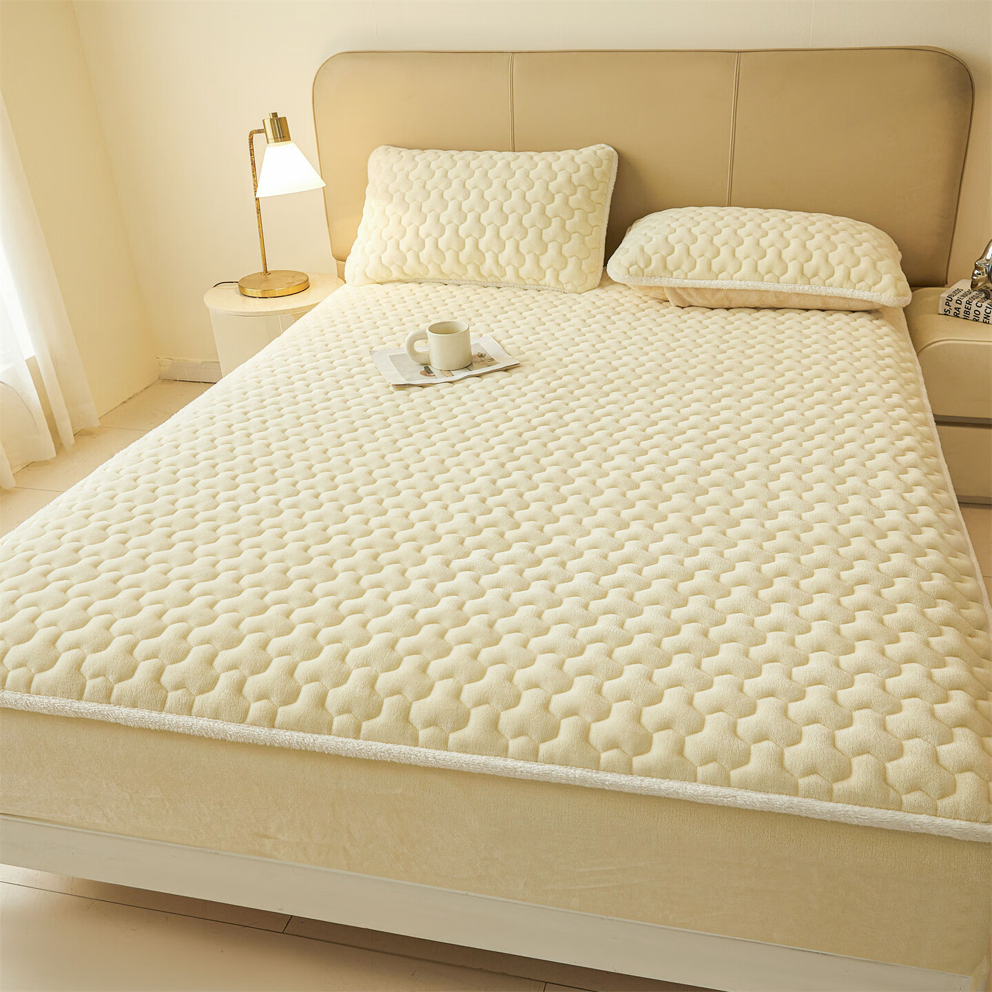 雅鹿牛奶绒夹棉床笠1.8米x2米床单床套罩床垫保护套加厚a类母婴三件套 牛奶绒夹棉床笠-点黄【A类加绒加厚】  180*200+30cm高度