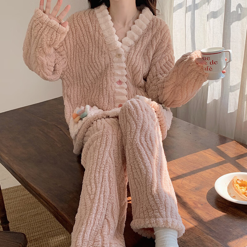 俞兆林珊瑚绒睡衣女秋冬新款可外穿甜美风开衫家居服加绒加厚保暖两件套 清新绿 【保暖两件套】 均码 【适合80-140斤】