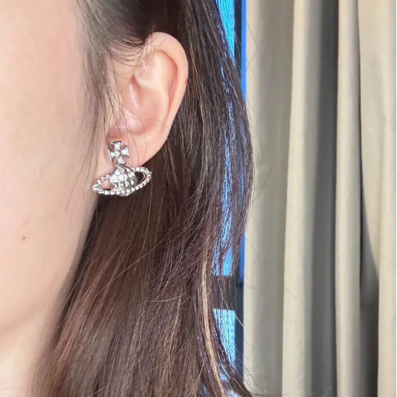 薇薇安·威斯特伍德（Vivienne Westwood）西太后耳钉高级感土星耳钉轻奢气质小众耳饰送女友新年礼物 银色