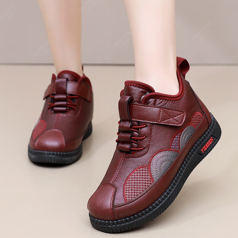 意迪森绵羊毛中老年加绒保暖妈妈款棉鞋冬季防水防滑软底一脚蹬雪地靴女 黑色 加绒 38 (240mm)