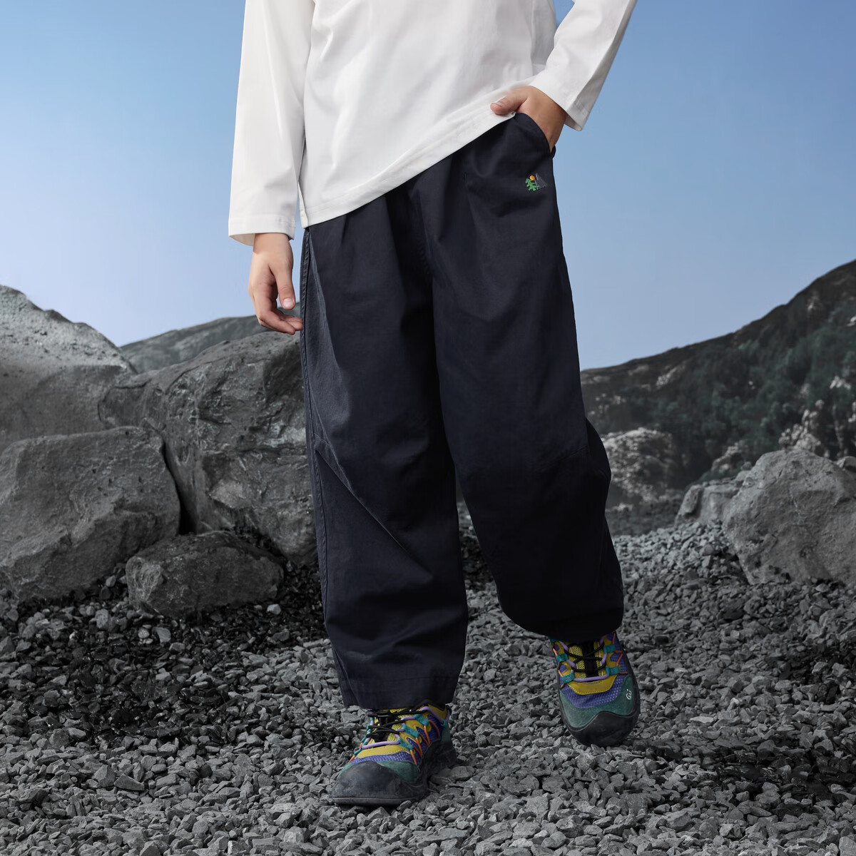 马骑顿（MQD）男童秋新款户外工装裤露营登山束脚裤简约亲肤休闲裤 藏青 160