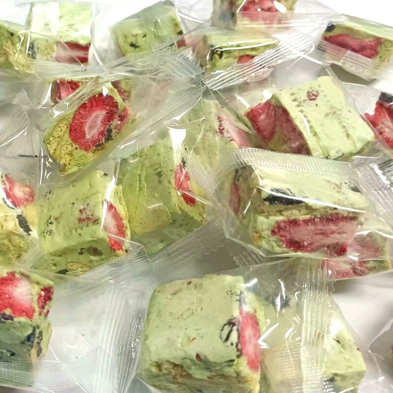 冻干草莓好吃解馋250g一袋网红糕点拉丝草莓羊奶芙草莓羊奶芙大块 抹茶味草莓羊奶芙250克 京东折扣/优惠券