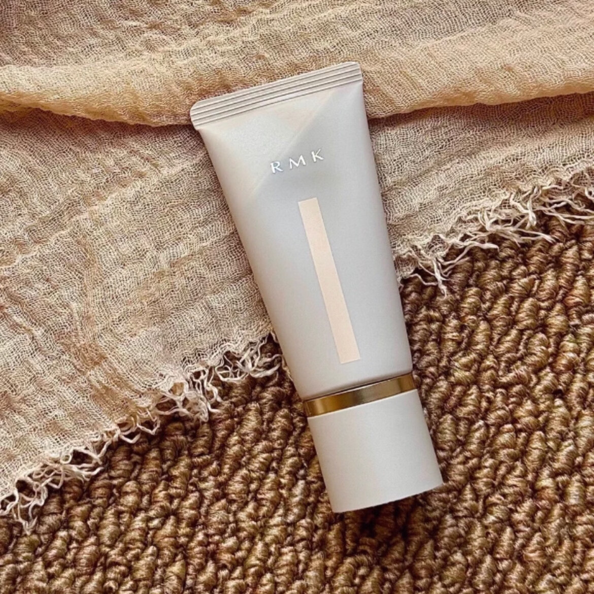 RMK水凝粉底霜 日本粉底絲薄清透粉底霜光澤肌膚 原裝 200#明粉色  1盒 增加紅潤感