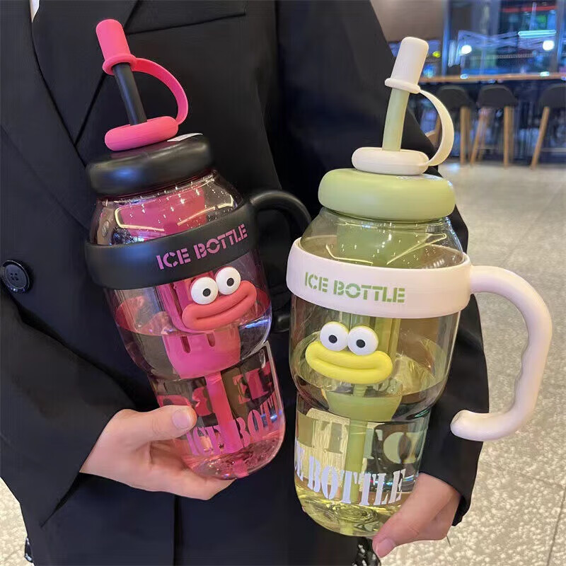 正涵【工厂直发】大容量冰霸杯高颜值女生巨无霸大嘴水杯便捷带吸管茶 嫩芽绿+大狗头贴 1300ml