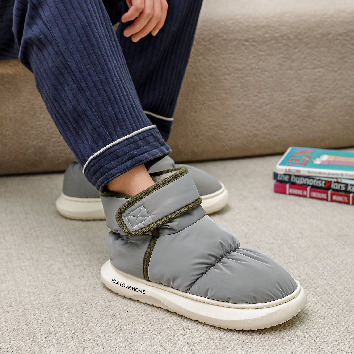 海澜之家（HLA）高帮棉鞋男士冬季居家居防滑厚底保暖情侣魔术贴毛绒包根棉拖鞋女 灰色 44-45 【适合43-44码】