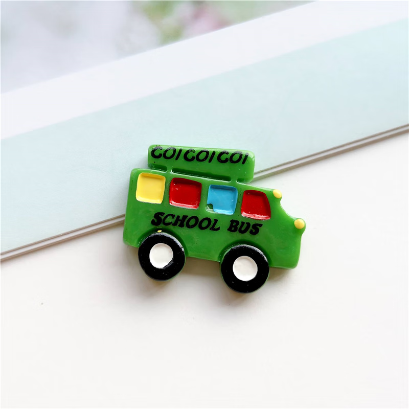 美芙仁小汽车货车卡通树脂配件diy仿真饰品材料手工发卡发夹壳装饰 1号 绿色校车(1个)