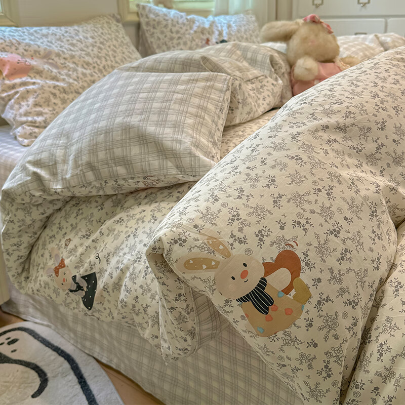 苏萱卡通腊肠小狗全棉床上四件套纯棉儿童被套床单宿舍床笠三件套床品 黑碎花兔兔 1.5m 床单款 四件套-被套200x230cm