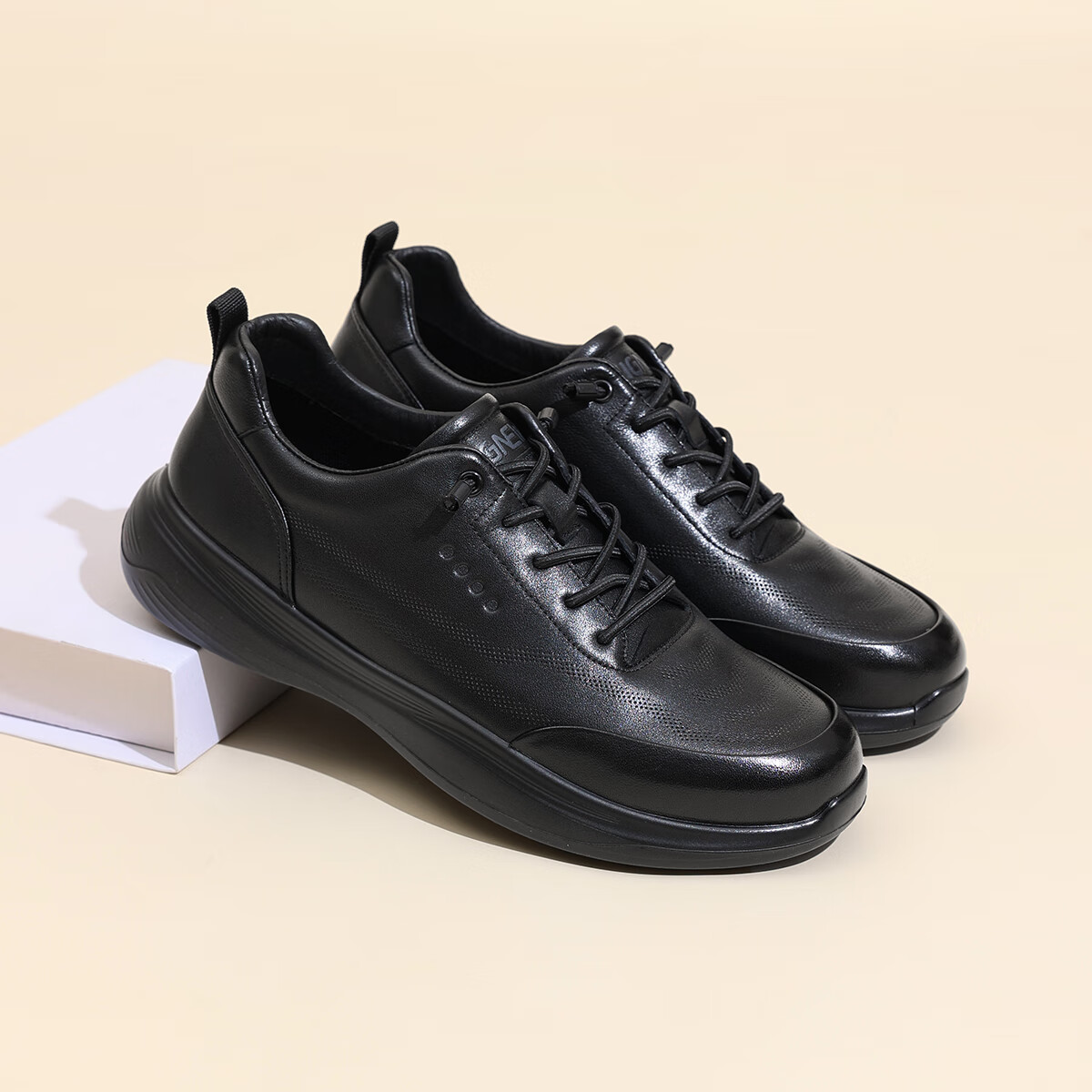 信诺真皮爸爸鞋中老年舒适软底商务休闲通勤皮鞋单鞋2025新款秋季 黑色 44