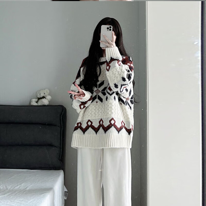 相伊恋人毛衣女25新款秋冬可外穿加厚宽松圆领套头慵懒风针织衫费尔岛上衣 米白色【宽松显瘦抗起球】 均码 【推荐80-140斤】