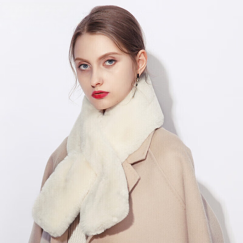 达芬奇密码 冬季流行时尚日系可爱仿獭兔毛纯色女士围脖 奶白色