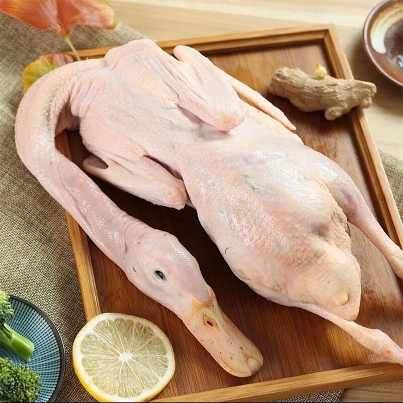 颐乡情现杀农家散养新鲜鸭肉生鲜白条鸭冷冻整只樱桃谷鸭大白鸭老土鸭子 农家仔鸭2只【净2斤1只】+料包+人参