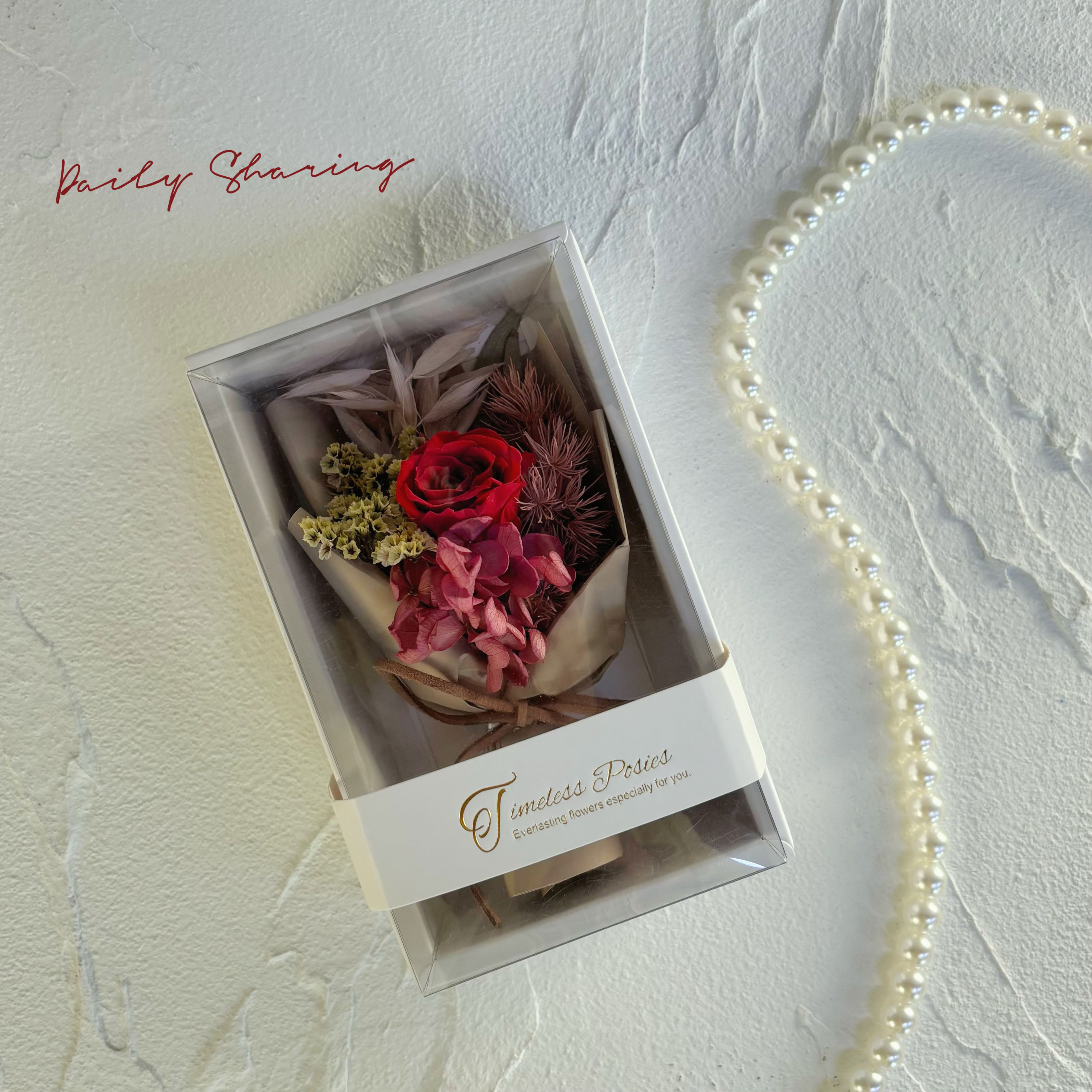 玫瑰小花束送女友干花礼盒伴手礼满天星成品礼盒 3151