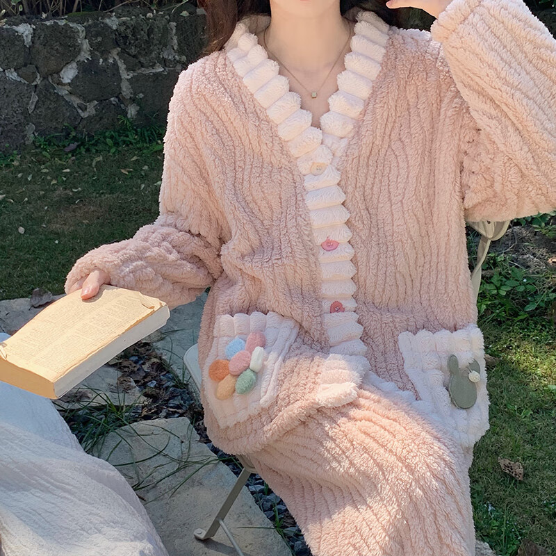 俞兆林珊瑚绒睡衣女秋冬新款可外穿甜美风开衫家居服加绒加厚保暖两件套 清新绿 【保暖两件套】 均码 【适合80-140斤】