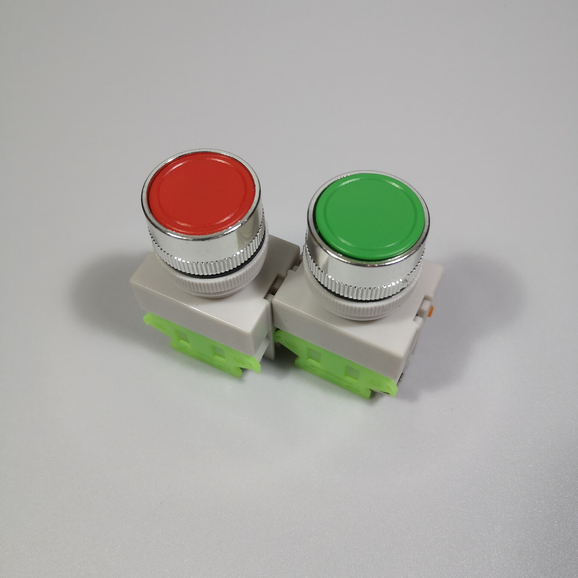 哩也波哩也lay7按钮开关pbcy090红绿按钮lay37急停按钮二三档旋钮开关