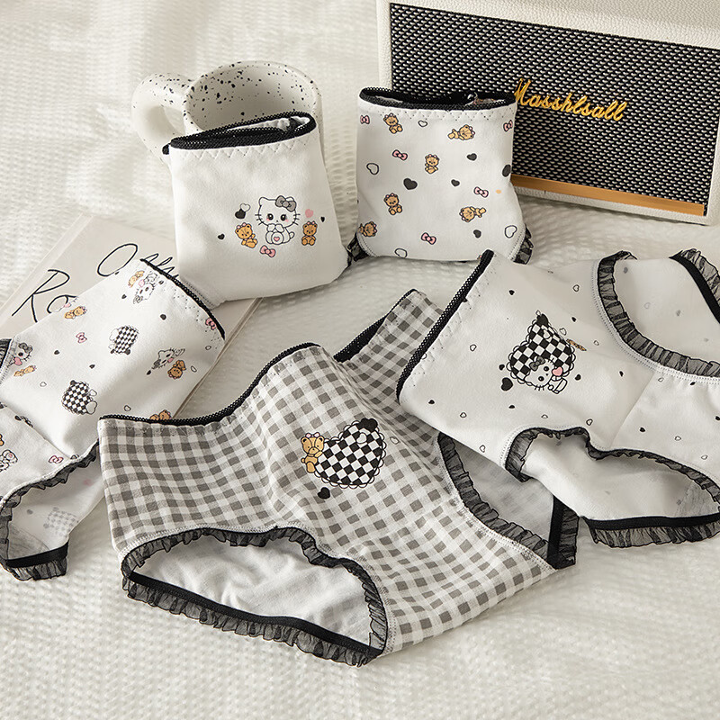 caramella纯棉内裤女透气三角裤甜美清新女士短裤少女大童内裤 黑白蕾丝卡通款混色 3条 均码 （适合85-120斤）