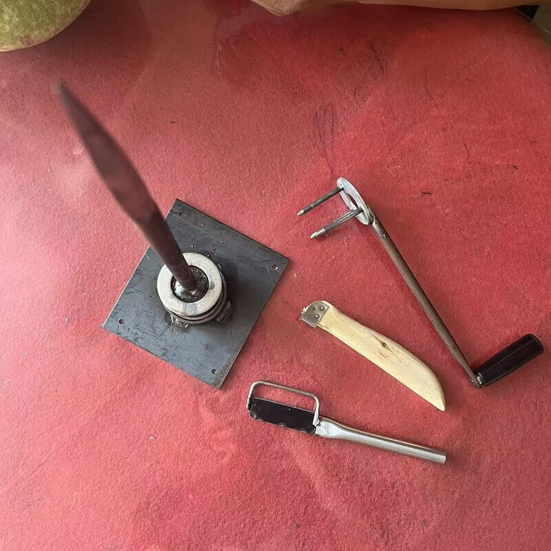 山头林村旋葫芦条神器老吴头刀厂旋葫芦条工具双条旋子刀打皮刀底座