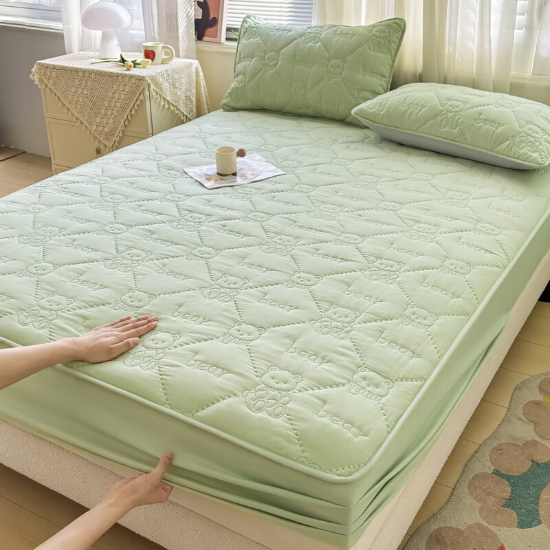 雅鹿加厚夹棉床笠防尘绗缝床罩三件套隔脏床盖床垫保护套床上用品 小熊夹棉床笠-松石绿【蓬松柔软 四季通用】 180*200cm单床笠
