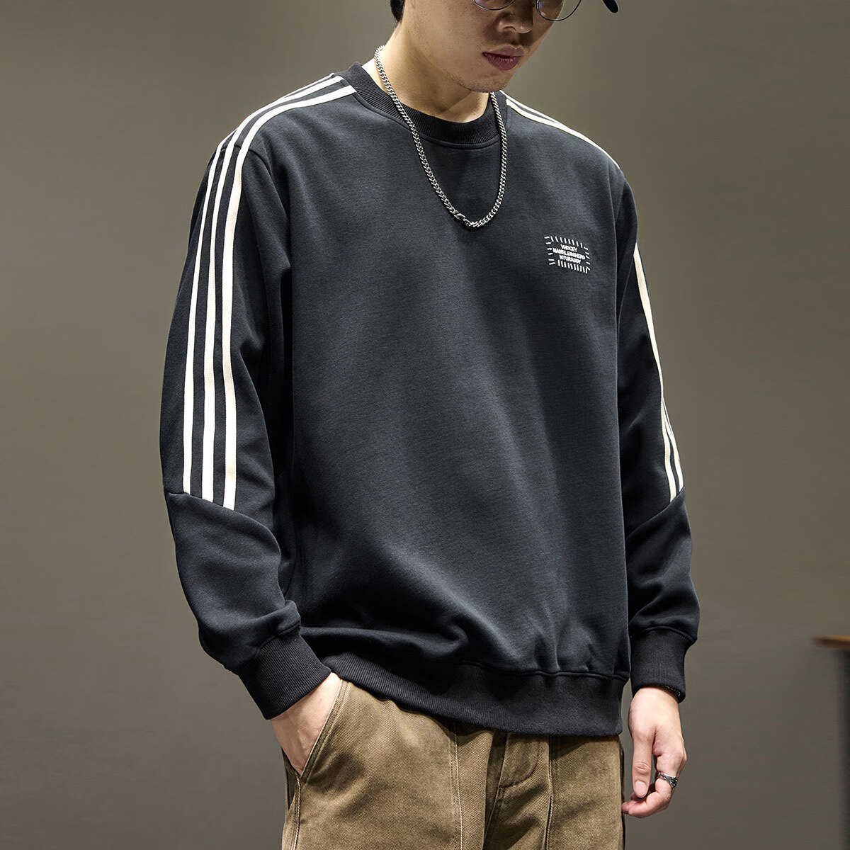 新百伦高端重磅卫衣男士春秋新款圆领长袖t恤潮流穿搭宽松外套男打底衫 1341黑色 常规 L 码【合适130-145斤】