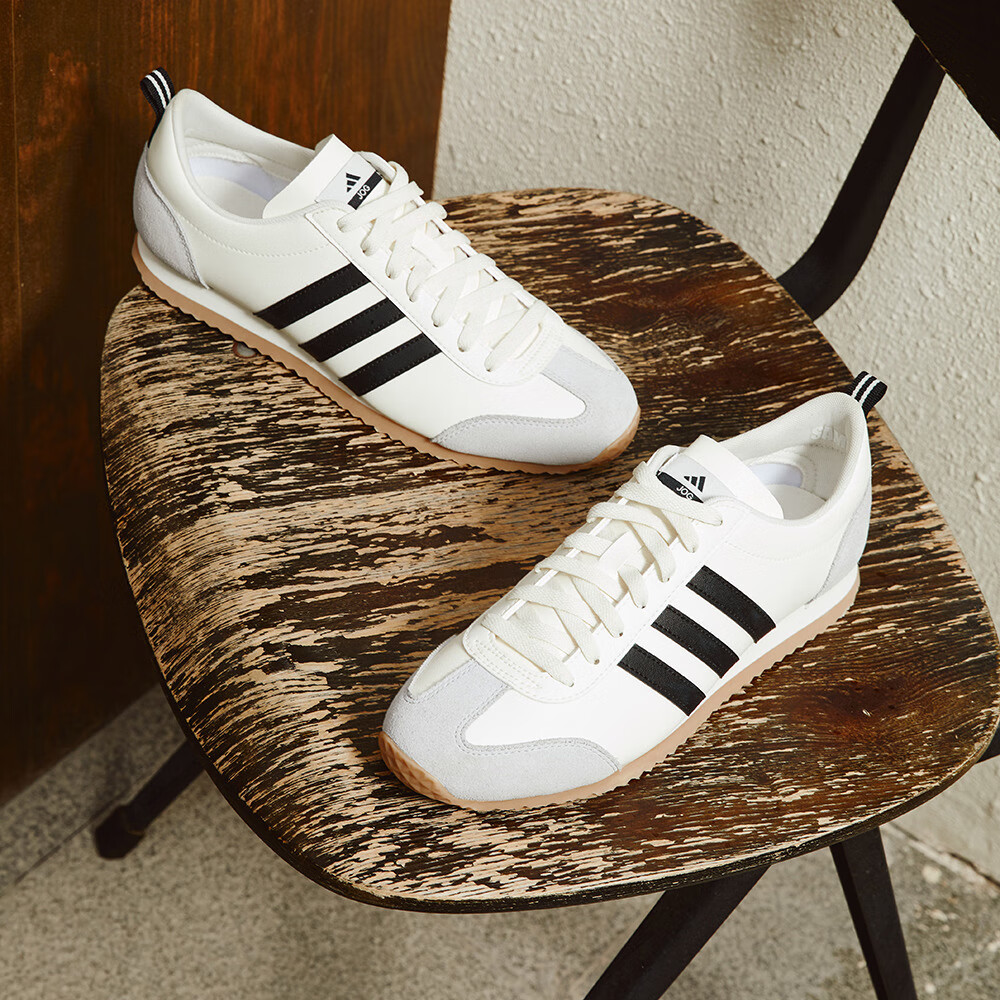 adidasTͷЬVS JOG 2.0ű˶Ьϴ˹˶   /ǳ/ɫ  299Ԫյ237Ԫ