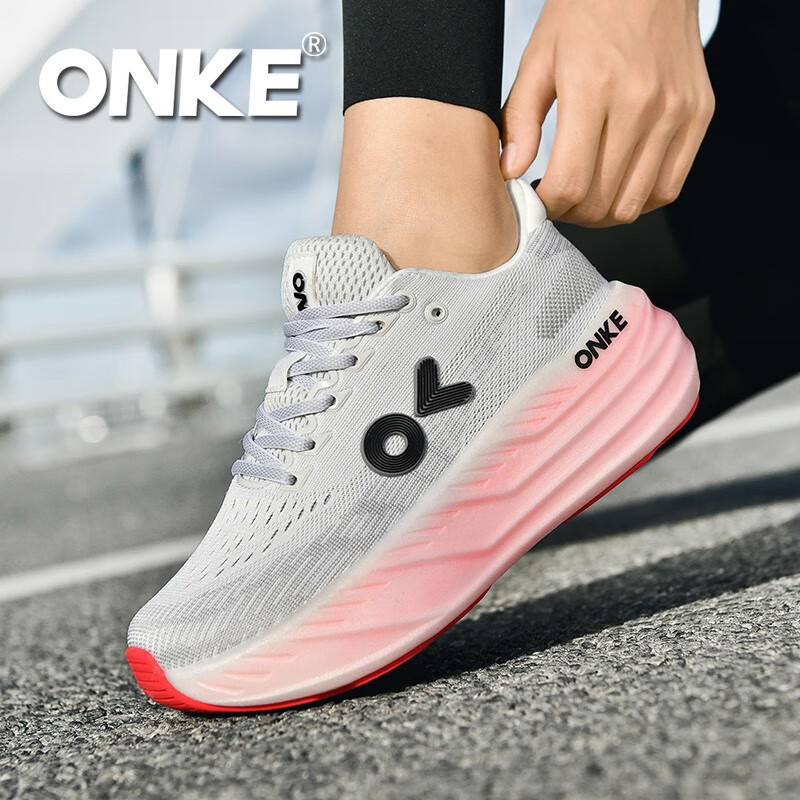 ONKE德国欧克跑步鞋男女款轻便透气厚底缓震防滑耐磨百搭休闲跑步鞋男 赛博红 38