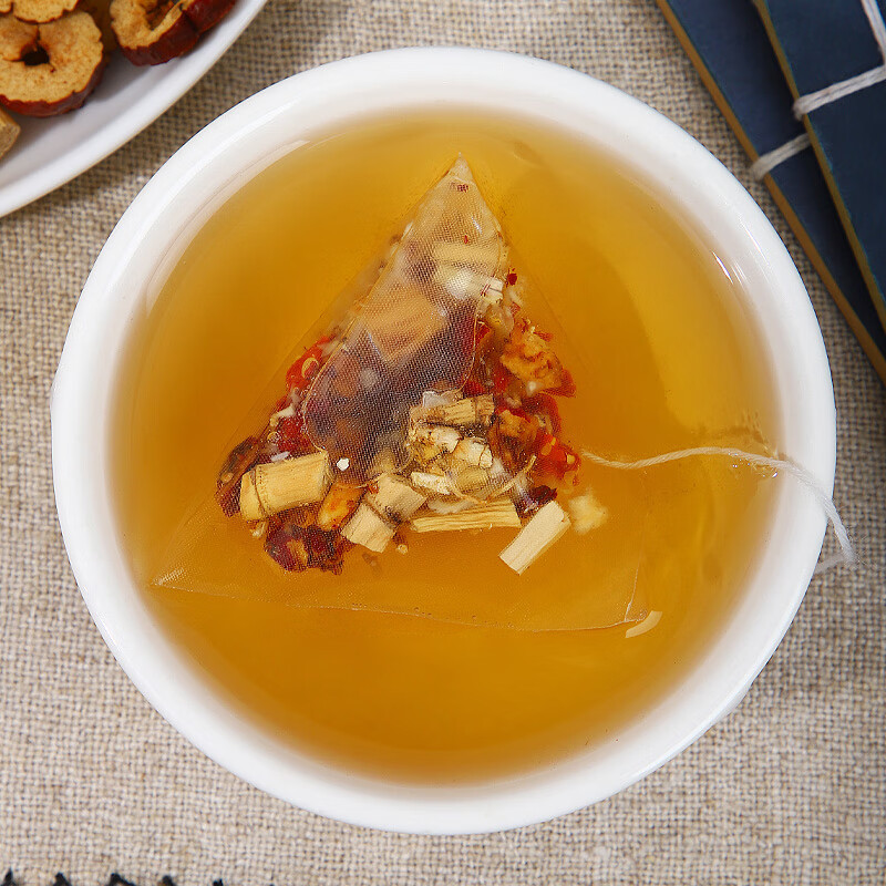 法米诺小吊梨汤桂圆红枣枸杞茶免煮秋冬热饮便携茶包礼盒装10g*25袋/盒 小吊梨汤礼盒装 250g*1盒