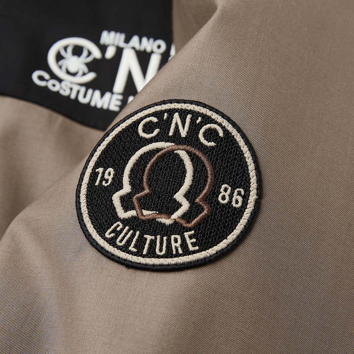 C'N'C【90鸭绒】CNC25冬新款远山户外连帽羽绒服工装撞色拼接男士外套 深咖 50 /M/(175/92A)