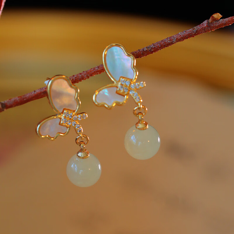 ����ׯ԰ʱ�м�Լ�������������Ů �ŷ�С����Ƹб��Ƕ����ٴ���� ��ɫ