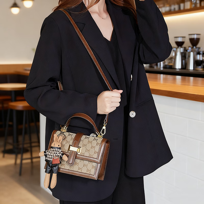 纪诗哲（GIEVSZHE）包包女款2025年新款奢侈女包单肩斜挎包女神节生日礼物送女友老婆 咖啡色【2025年新款】 精美礼盒