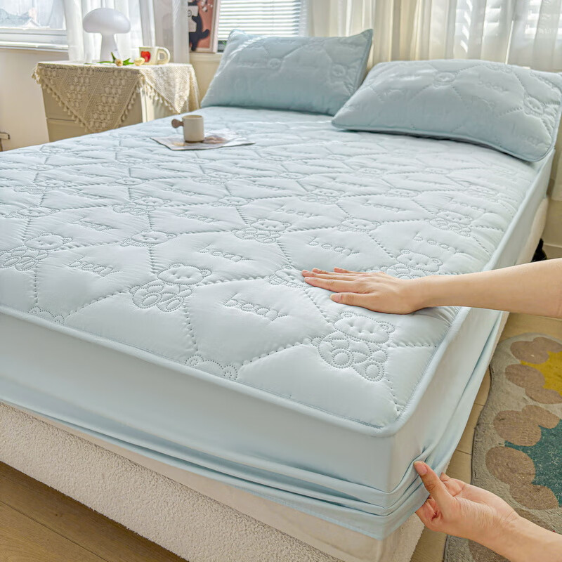 雅鹿加厚夹棉床笠防尘绗缝床罩三件套隔脏床盖床垫保护套床上用品 小熊夹棉床笠-天空蓝【蓬松柔软 四季通用】 150*200cm单床笠