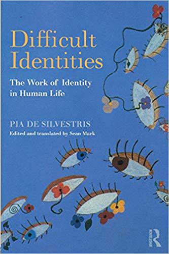 【预订】difficult identities