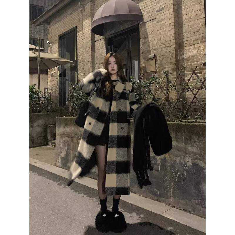 FOURDATRY2025�ﶬ�¿�߼��к�ϵ����˫����ë����Ů�г���С����ë������ �ڰ׸��� S 376.36Ԫ