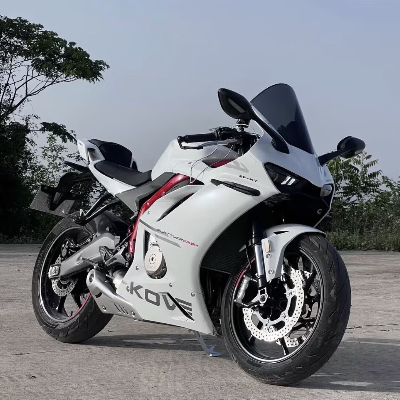 二手凯越450rr四缸电喷水冷跑车春风450sr公路赛趴赛重机车摩托车