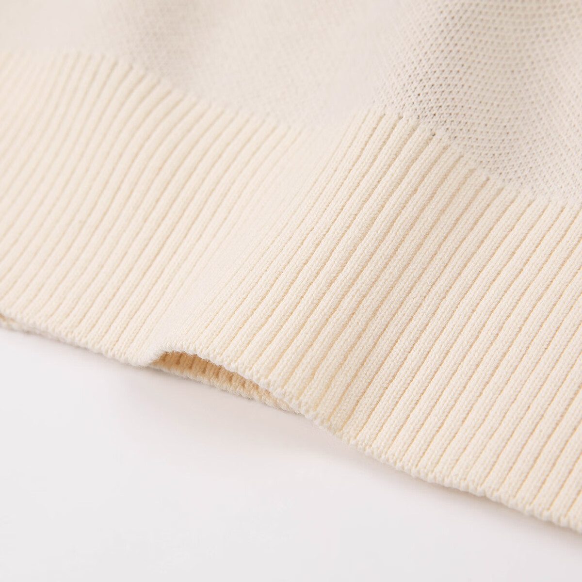 暇步士（Hush Puppies）童装儿童男女大童2025冬季新款圣诞节日系列童趣小鹿套头舒适线衣 奶油色 140 cm