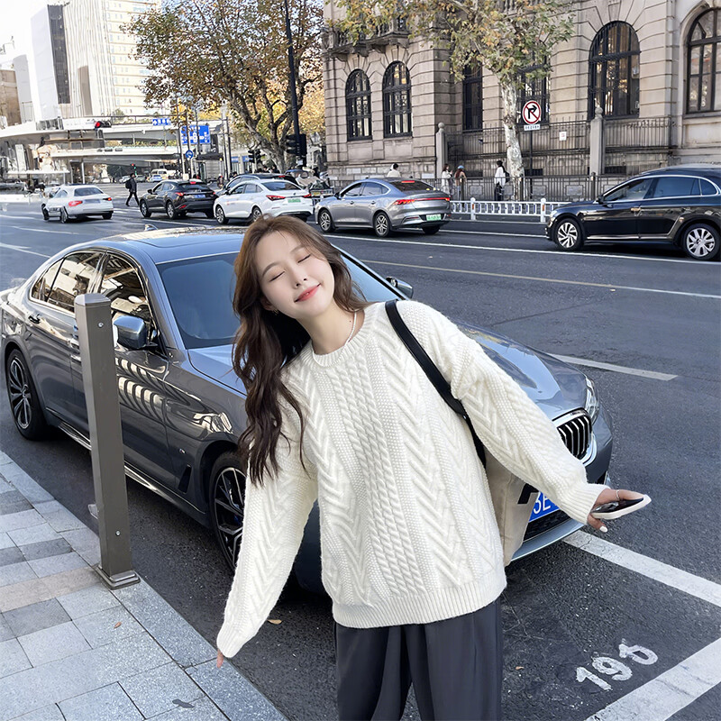俞兆林白色毛衣女秋冬2025新款加厚圆领针织衫小个子慵懒高级感内搭上衣 米白色 【柔软不扎肤】 均码 【推荐80-140斤】