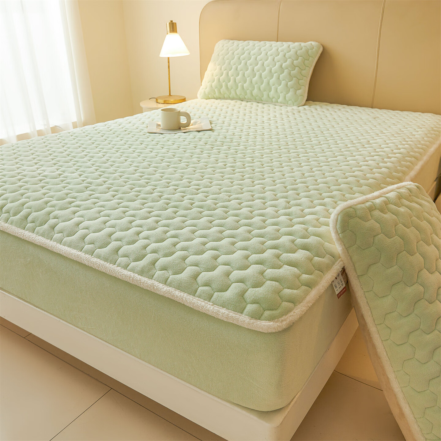 雅鹿牛奶绒夹棉床笠1.8米x2米床单床套罩床垫保护套加厚a类母婴三件套 牛奶绒夹棉床笠-薄荷绿【A类加绒加厚】  150*200+30cm高度