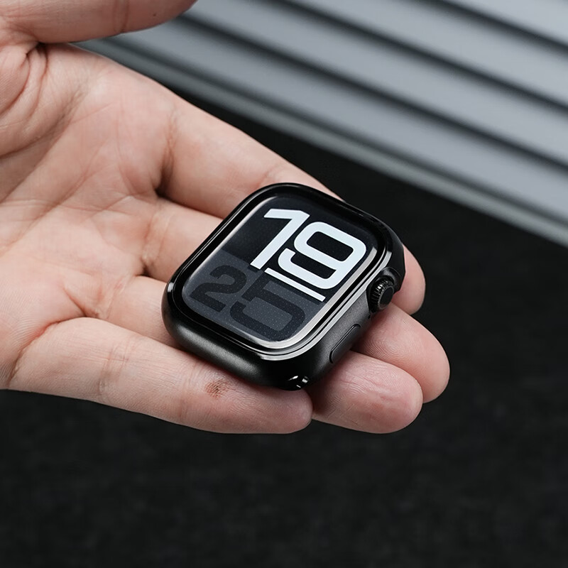 君自名适用AppleWatch11保护壳S11金属壳膜一体苹果S10手表壳iWatch11/iWatchS/WatchS全包防摔配件S9 S8 【黑色】锌合金表壳,PC后盖（生活防水，不能泡水） 46mm 适用 iWatch 11/10