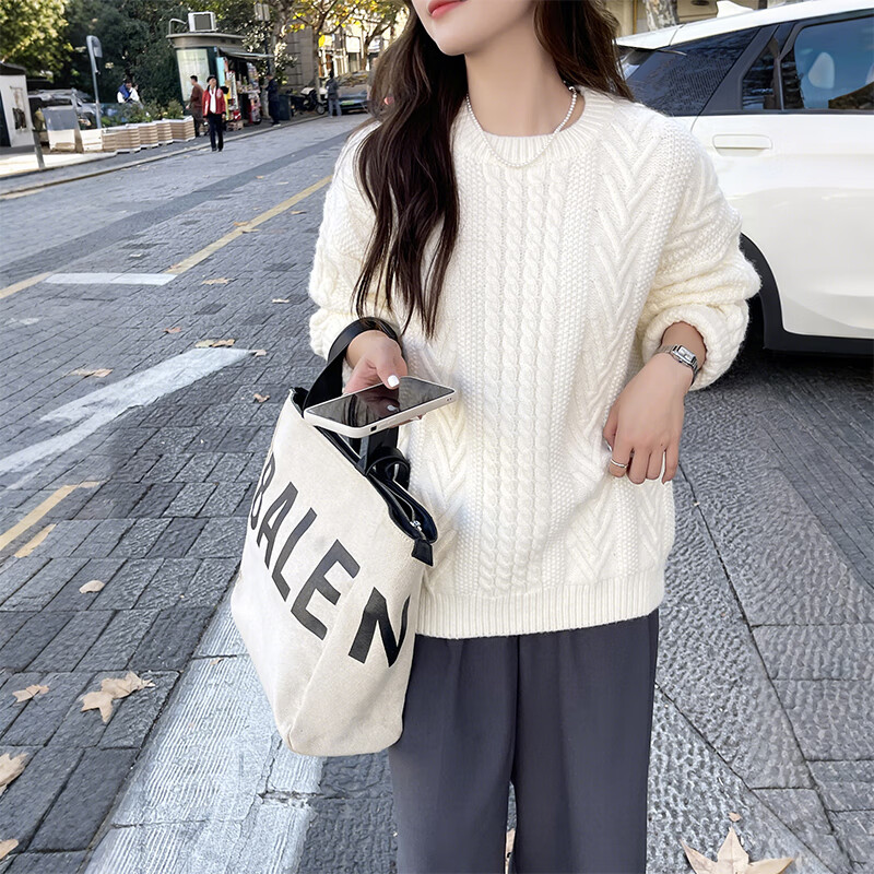 俞兆林白色毛衣女秋冬2025新款加厚圆领针织衫小个子慵懒高级感内搭上衣 米白色 【柔软不扎肤】 均码 【推荐80-140斤】