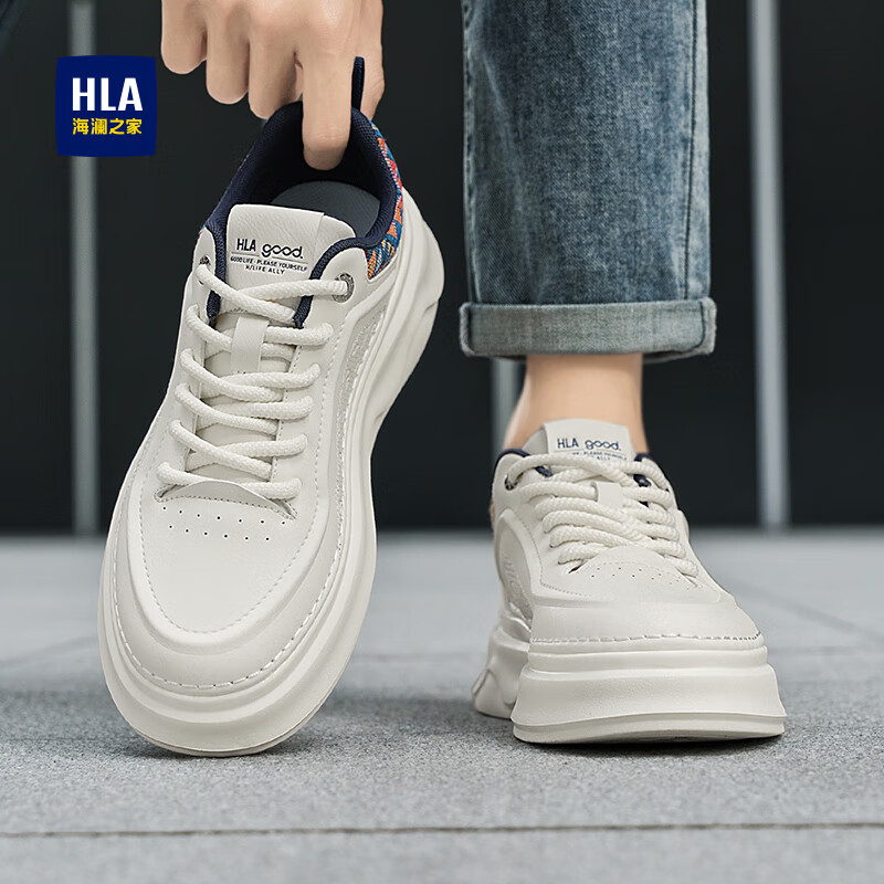 海澜之家(HLA)男鞋夏季2026新款透气运动休闲鞋增高板鞋防滑百搭简约小白鞋子男 白蓝色-透气冲孔 43