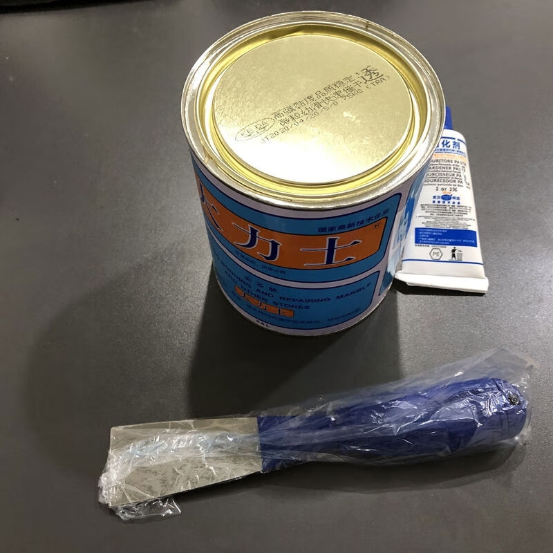 0点6l透明大力士云石胶送一把油灰刀