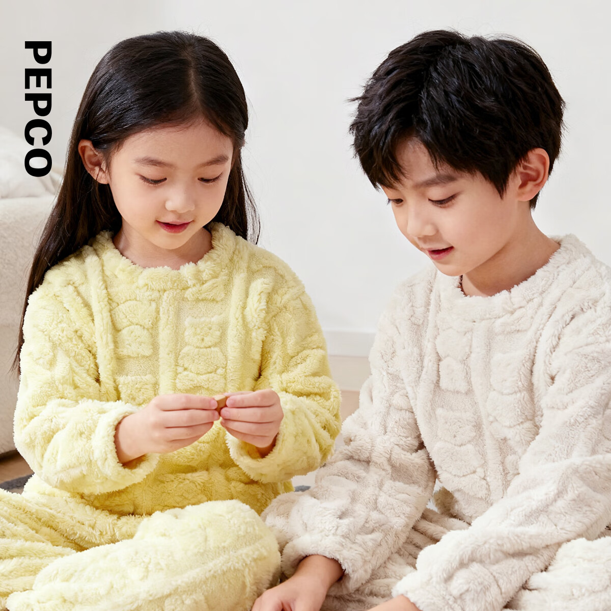 小猪班纳童装秋冬装新款儿童上衣裤子两件套男童女童套装家居服 米色 120