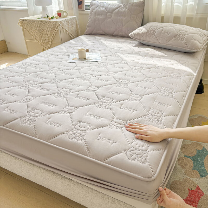 雅鹿加厚夹棉床笠防尘绗缝床罩三件套隔脏床盖床垫保护套床上用品 小熊夹棉床笠-山灰【蓬松柔软 四季通用】 180*200cm单床笠