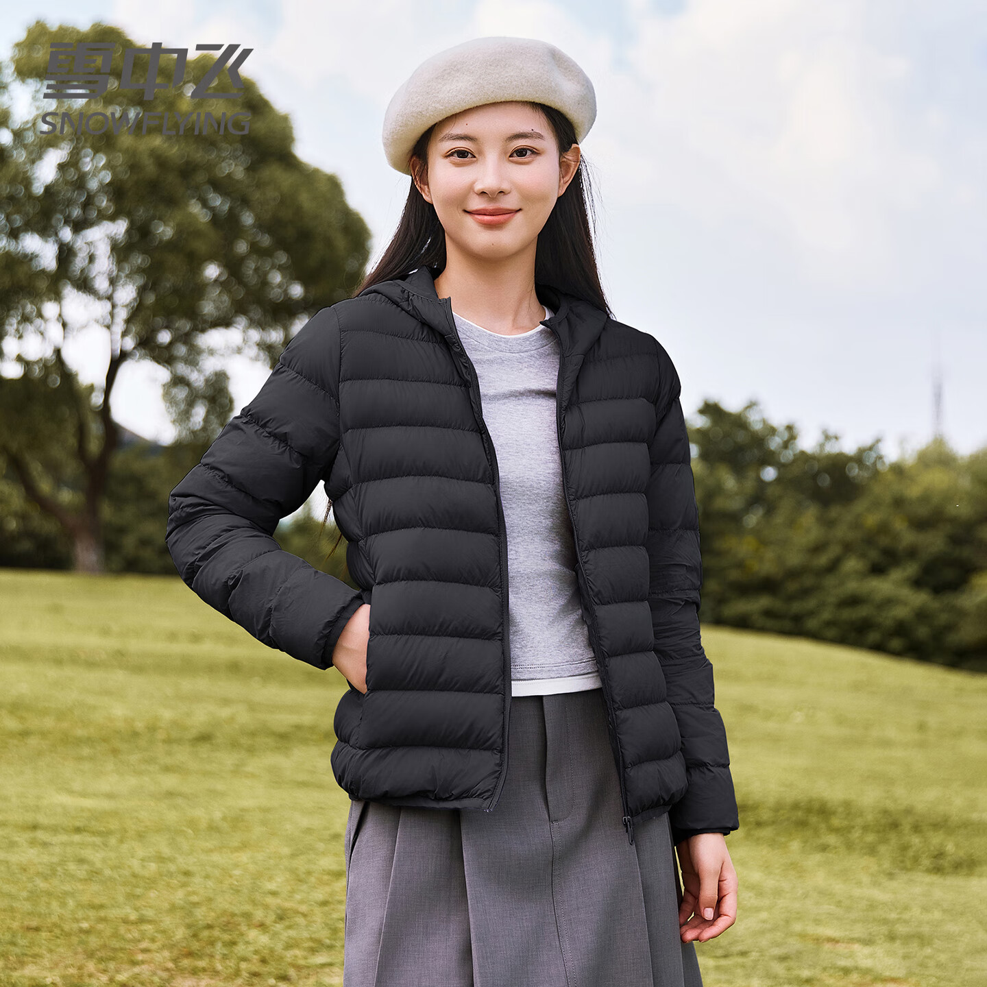 雪中飞短款轻薄羽绒服女新款冬季薄款连帽保暖休闲时尚百搭外套潮 黑色 XL (170)