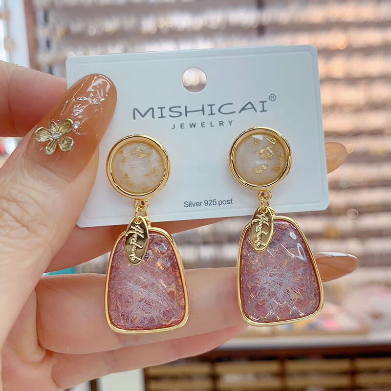 ���������պ�С�ڸ��Լ��ζ���Ů�߼��д��������������2025���� ����ɫ