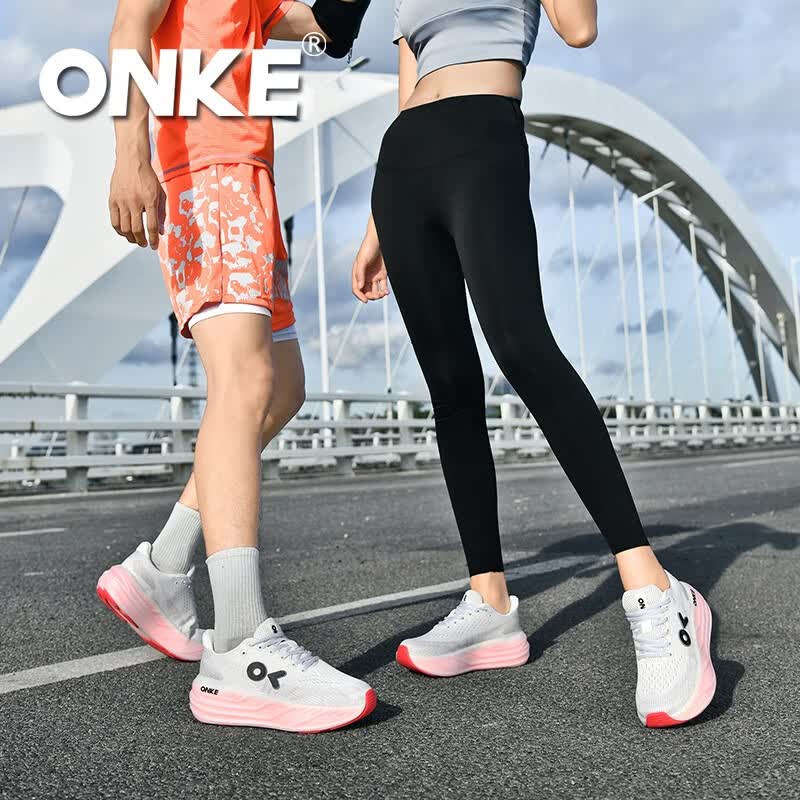 ONKE德国欧克跑步鞋男女款轻便透气厚底缓震防滑耐磨百搭休闲跑步鞋男 赛博红 38