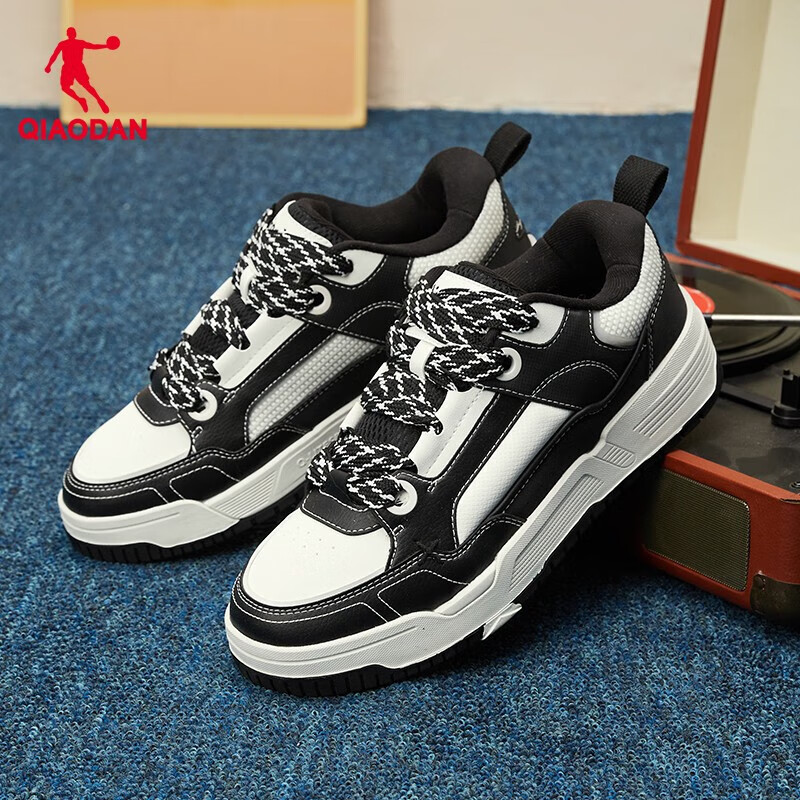 先领2张卷 乔丹男鞋合集 ①防滑低帮厚底运动板鞋 - 线报酷 先领2张卷 乔丹男鞋合集 ①防滑低帮厚底运动板鞋 - 线报酷