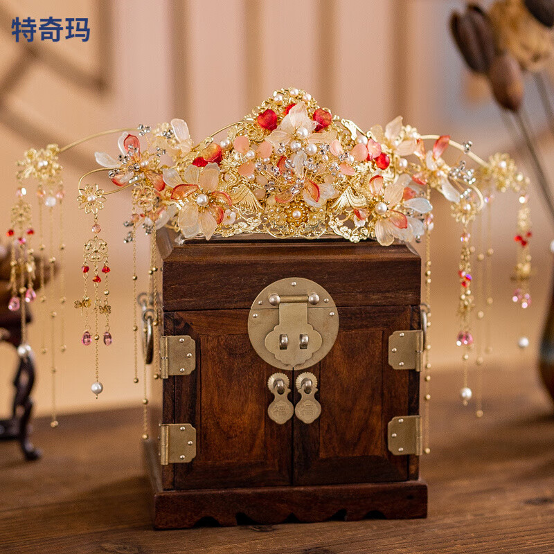 中式新娘古风头饰汉服凤冠新款大气水晶流苏结婚步摇女